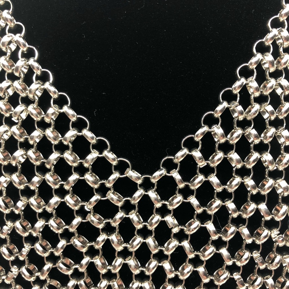 Faux silver chain link necklace - Picture 2 of 2